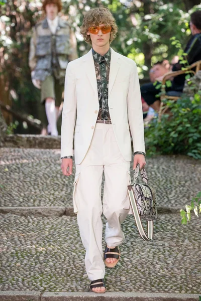 Look 21